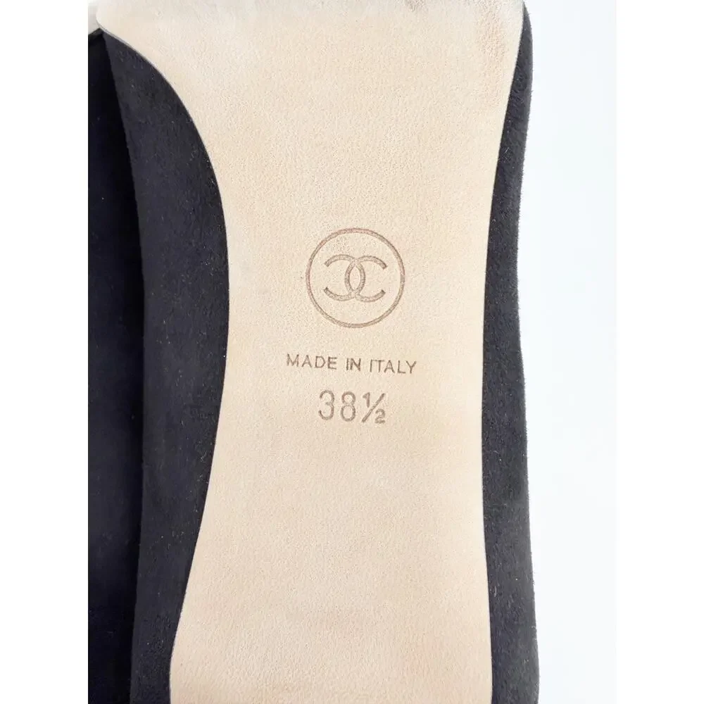 Chanel Cap Toe Pumps Square Toe Black Suede Grosgrain Heels 38.5 Dust Bag